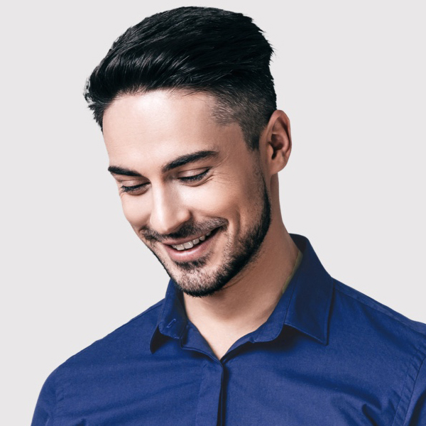 Daniel López - Market Research Analyst